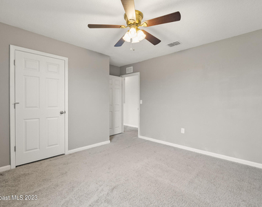 4637 Amaca Bay Lane - Photo Thumbnail 32