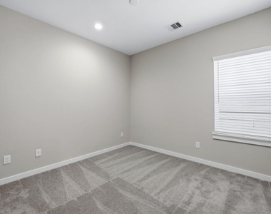 412 Stonework Landing Lane - Photo Thumbnail 22