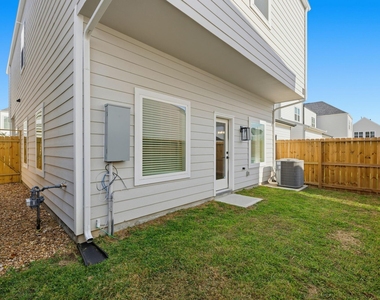 412 Stonework Landing Lane - Photo Thumbnail 1