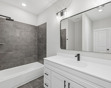 412 Stonework Landing Lane - Photo Thumbnail 18