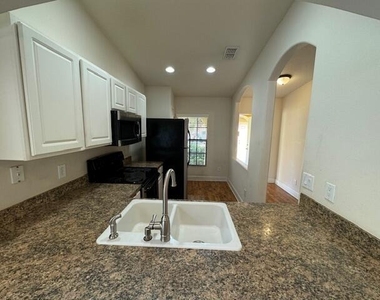 4570 Radiant Way - Photo Thumbnail 3