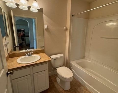 4570 Radiant Way - Photo Thumbnail 7
