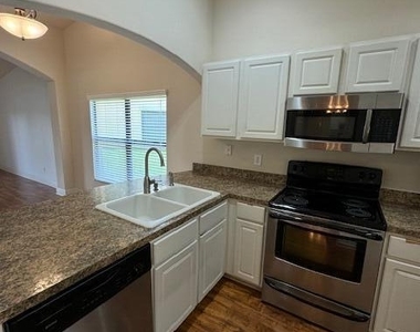 4570 Radiant Way - Photo Thumbnail 4