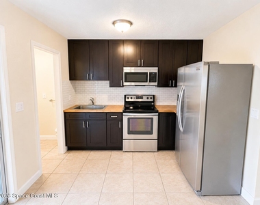 103 Lagrange Avenue - Photo Thumbnail 9