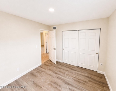 103 Lagrange Avenue - Photo Thumbnail 17