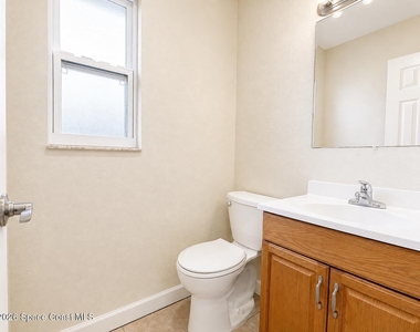103 Lagrange Avenue - Photo Thumbnail 13