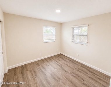 103 Lagrange Avenue - Photo Thumbnail 16