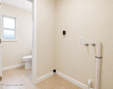 103 Lagrange Avenue - Photo Thumbnail 12