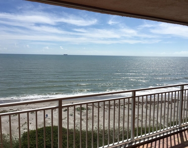 6770 Ridgewood Avenue - Photo Thumbnail 24