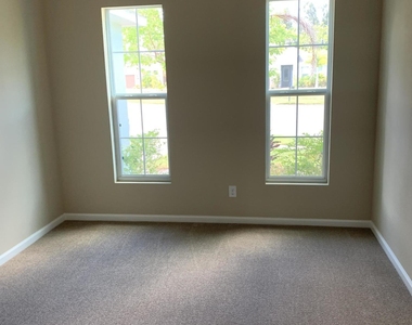 3585 Tabitha Court - Photo Thumbnail 21