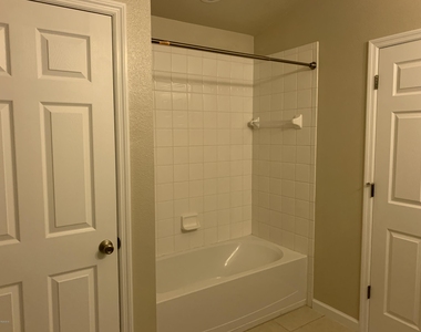 3585 Tabitha Court - Photo Thumbnail 8