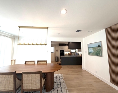 13914 Swiss Hill Drive - Photo Thumbnail 5