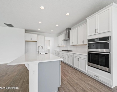 2737 Kamin Drive - Photo Thumbnail 11