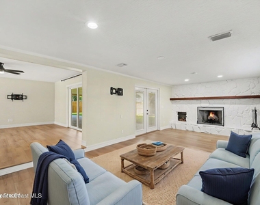 855 Montego Bay Drive S - Photo Thumbnail 3