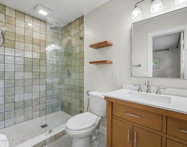 855 Montego Bay Drive S - Photo Thumbnail 9
