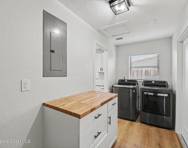 855 Montego Bay Drive S - Photo Thumbnail 10