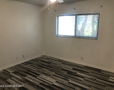 110 Desoto Parkway - Photo Thumbnail 11