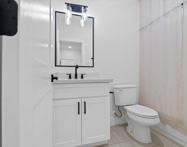 3026 Live Oak Street - Photo Thumbnail 23