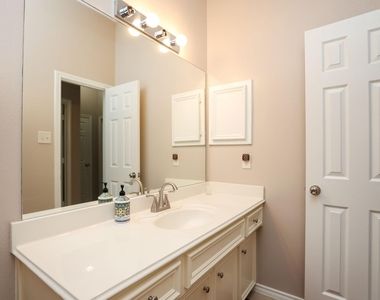 14211 Pinefrost Lane - Photo Thumbnail 22
