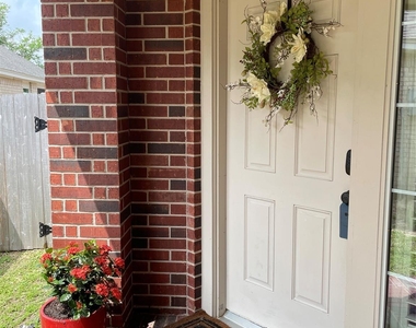 14211 Pinefrost Lane - Photo Thumbnail 4