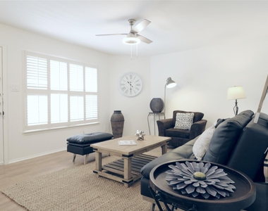 614 Kipling St Street - Photo Thumbnail 4