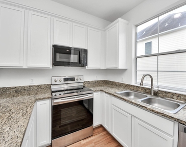 3001 Murworth Drive - Photo Thumbnail 20