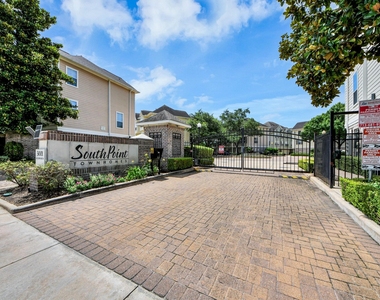 3001 Murworth Drive - Photo Thumbnail 7