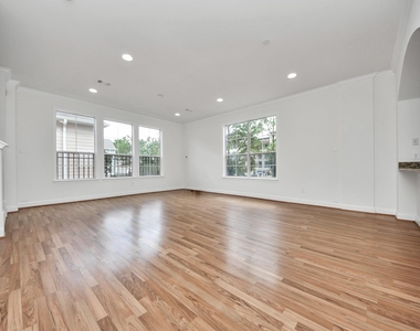 3001 Murworth Drive - Photo Thumbnail 12