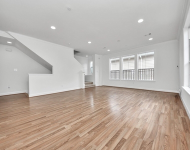 3001 Murworth Drive - Photo Thumbnail 13