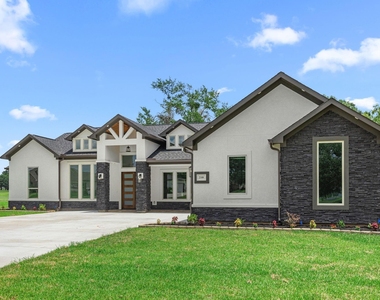 210 Birdie Dr - Photo Thumbnail 3