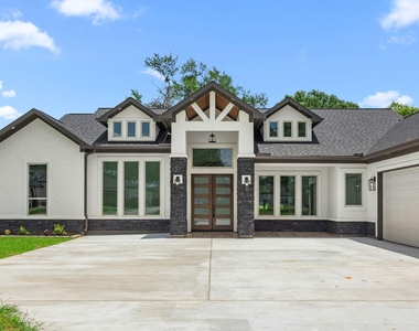 210 Birdie Dr - Photo Thumbnail 1