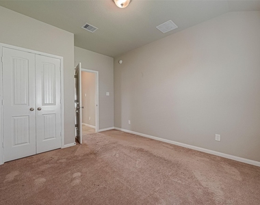 21514 Autumn Summit Street - Photo Thumbnail 17