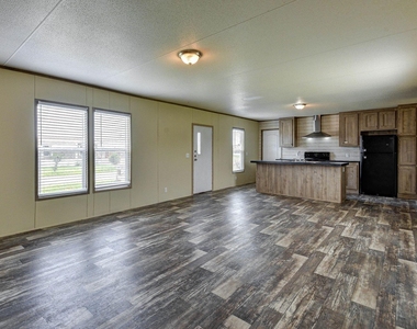 2245 Ben Boulevard - Photo Thumbnail 3