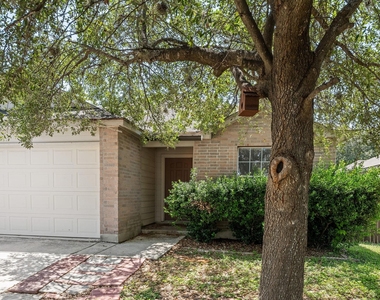 9106 Laguna Rio - Photo Thumbnail 1