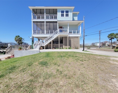 1001 Bamar Lane - Photo Thumbnail 2