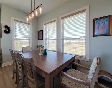 1001 Bamar Lane - Photo Thumbnail 12