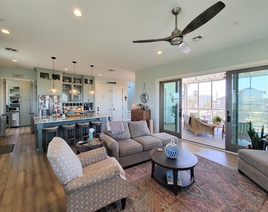 1001 Bamar Lane - Photo Thumbnail 7