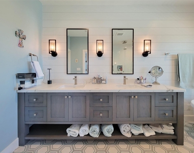 1001 Bamar Lane - Photo Thumbnail 23