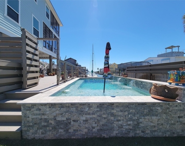 1001 Bamar Lane - Photo Thumbnail 47