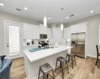 5935 Beall Street - Photo Thumbnail 5