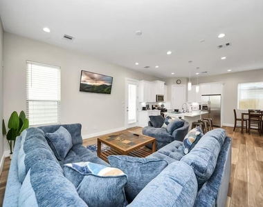 5935 Beall Street - Photo Thumbnail 2