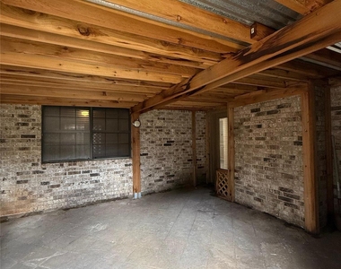 1042 Cascade Creek Drive - Photo Thumbnail 23