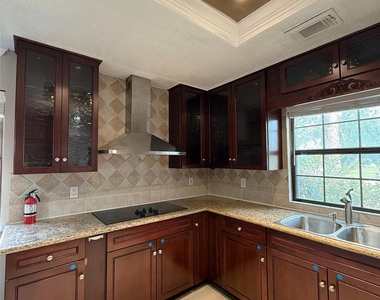 1042 Cascade Creek Drive - Photo Thumbnail 10