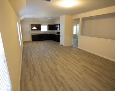 154 Spring Meadows Circle - Photo Thumbnail 4