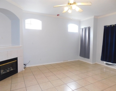 2710 Grants Lake Boulevard - Photo Thumbnail 15