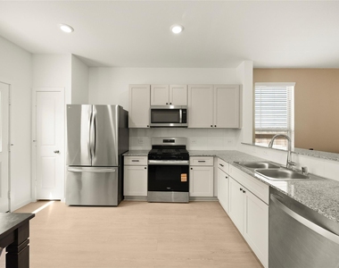 16956 Juniper Blossom Bend - Photo Thumbnail 4