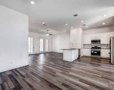 11017 Mikula Dr - Photo Thumbnail 39