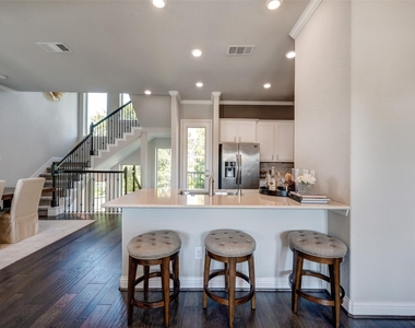 11017 Mikula Dr - Photo Thumbnail 12