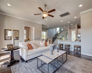 11017 Mikula Dr - Photo Thumbnail 13