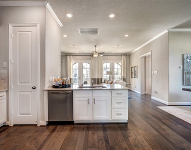 11017 Mikula Dr - Photo Thumbnail 22